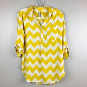 🌺3 FOR $20🌺 - Giddy Up Glamour yellow chevron sheer top s